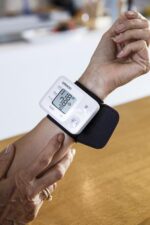 Omron RS2 wrist blood pressure monitor - HEM-6161-E